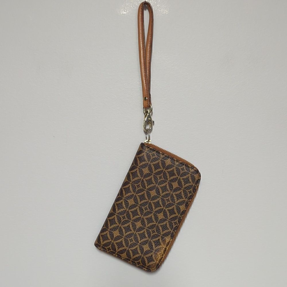 Fossil Brown and Tan Wristlet